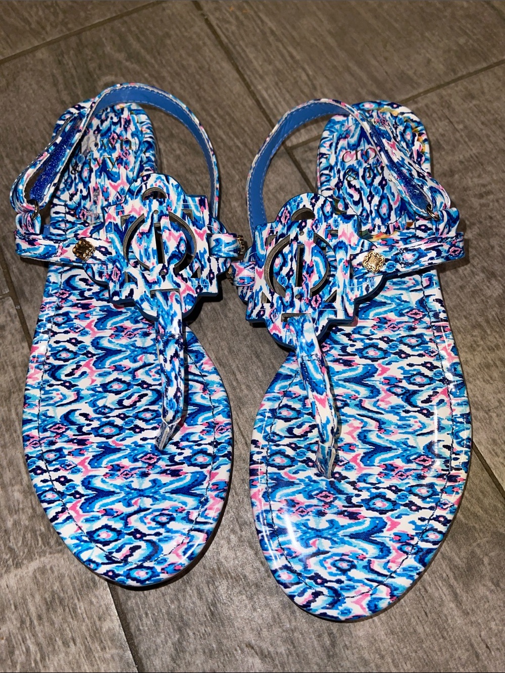 Blue Patterned Women's Thong Sandals - Vibrant Summer Style